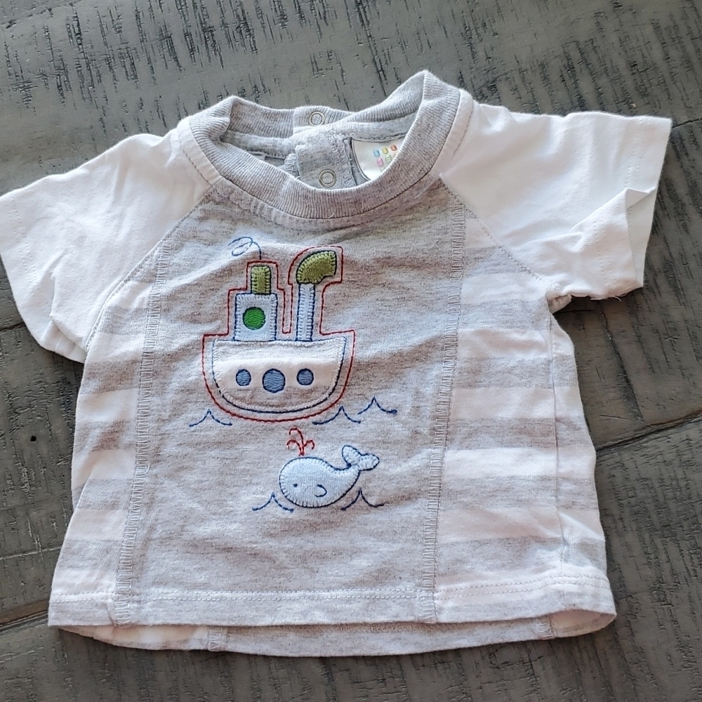 Absorba tshirt size 0 to 3 months